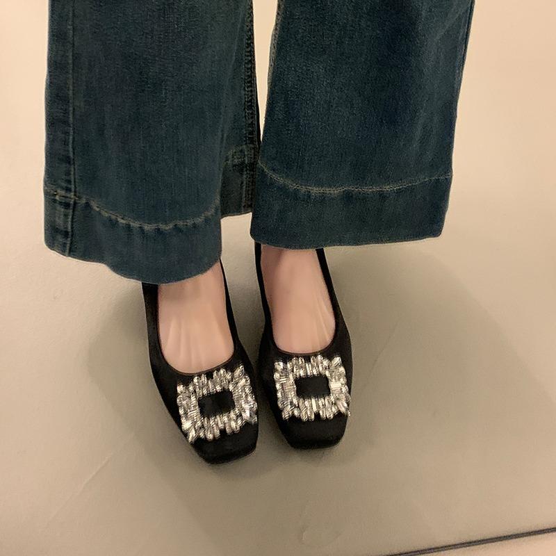 Fashion 2025 NEW Lightweight and Comfortable High Quality Flat Bottom French Style Rhinestone Shoes Women's Summer Rubber Sole Casual