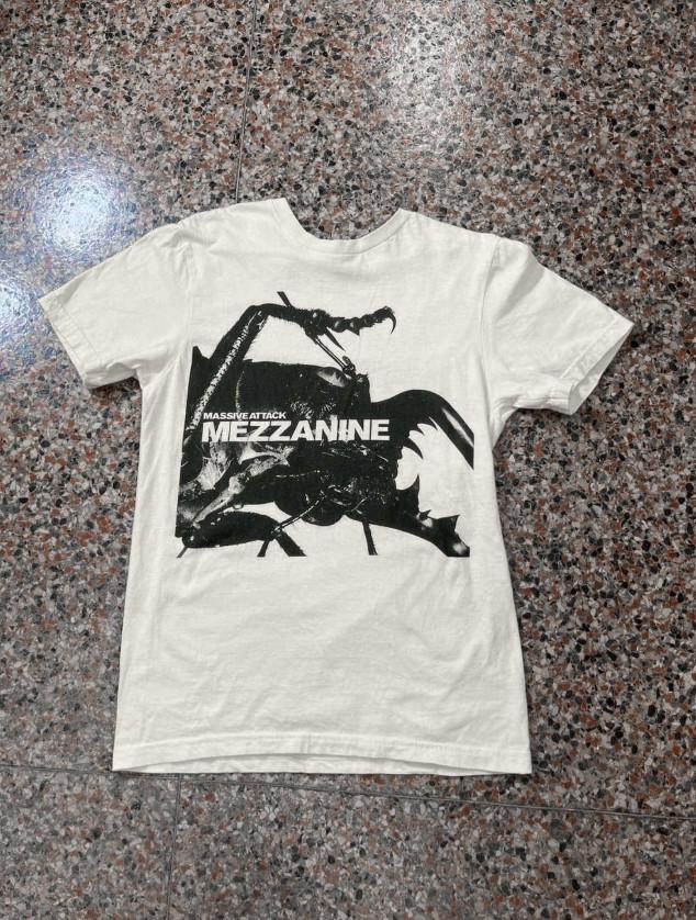 

Massive Attack Band T-Shirt Unisex All Size UB650 XL