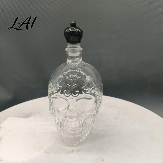 Multifunctional Liquor Decanter Skull Whiskey Decanter 500ml Gothic Glass Bottle with Stopper
