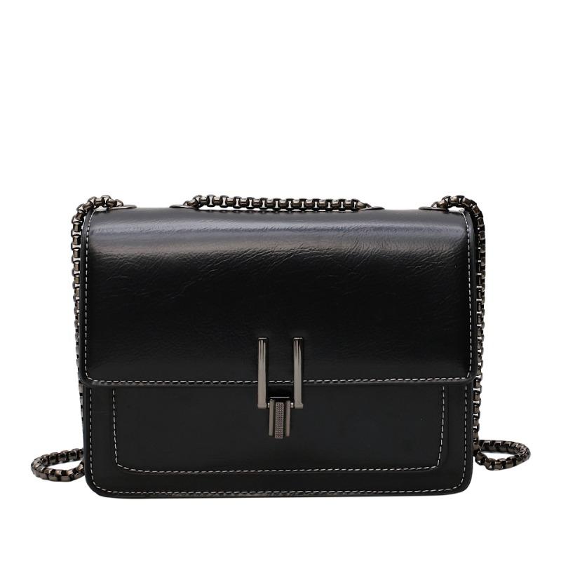 Today's popular small bags are women's new retro textured chain messenger bags, fashionable autumn and winter shoulder small square bags.