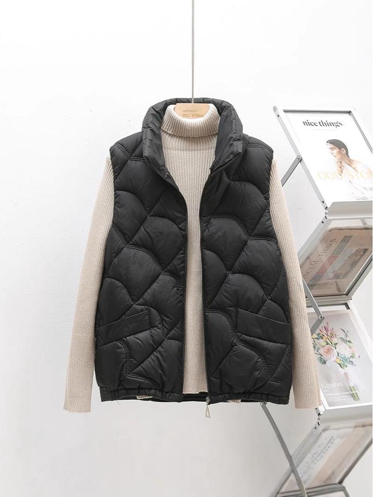 Elegant Slim Sleeveless Vest for Middle-Aged Women - Autumn/Winter Collection
