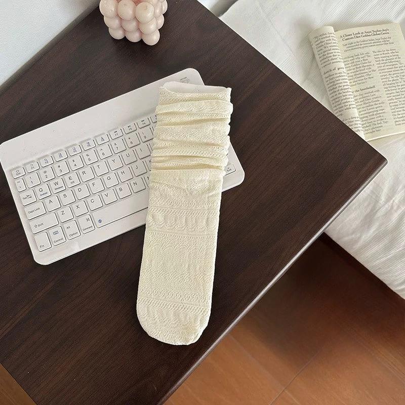 Summer and Spring Lightweight Vintage Lace Women's Mesh Open-weave Breathable Mid-calf Socks, Ballet-style Stacked Socks