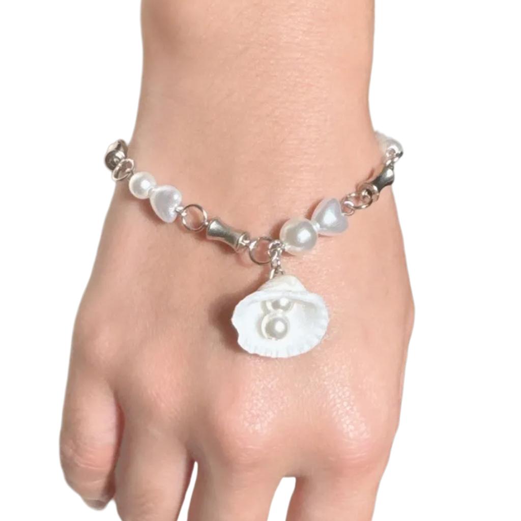 Elegant Shell Pearls Handchain Four Leaf Clovers Bracelet Adjustable Length Wristchain Fashionable and Stylish Ornament