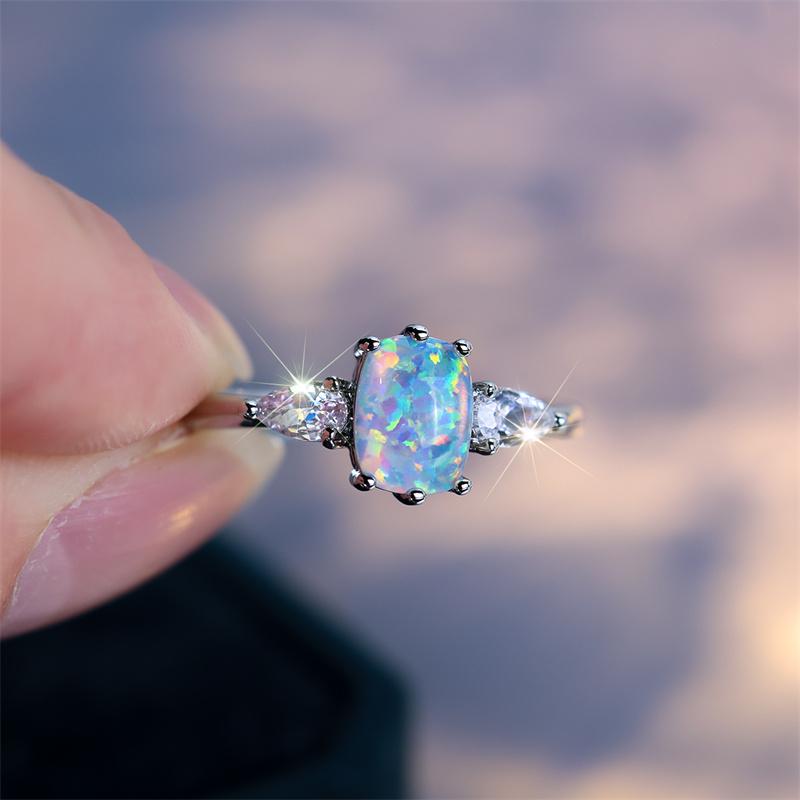 Süßer weiblicher weißer Feueropal Stein Verlobungsring Vintage Kupferfarbe Sommer Hochzeits Schmuck Für Frauen