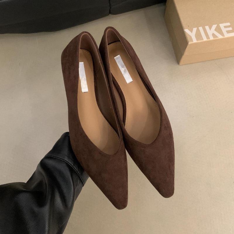 

Elegant Wedge Women s Low Heels 2026 New Pointed Toe Office Shoes Female Metal Buckle Shallow Pumps Fashion Party Dress Shoes 37 кавовий