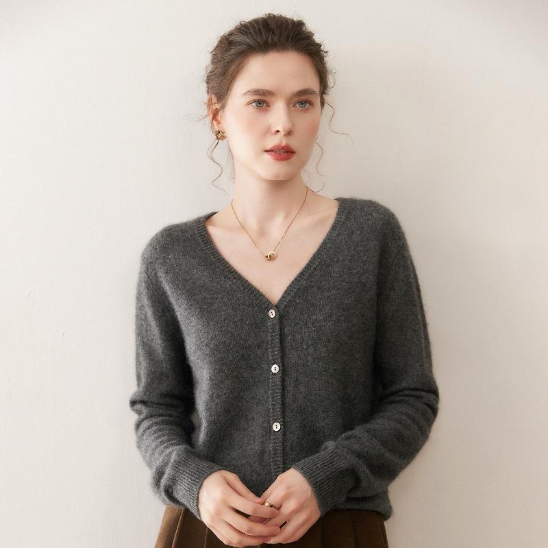 Herbst neuer Kragen gestrickte kleine Strickjacke Damenpullover High-End dicker Boden gestrickte Pulloverjacke