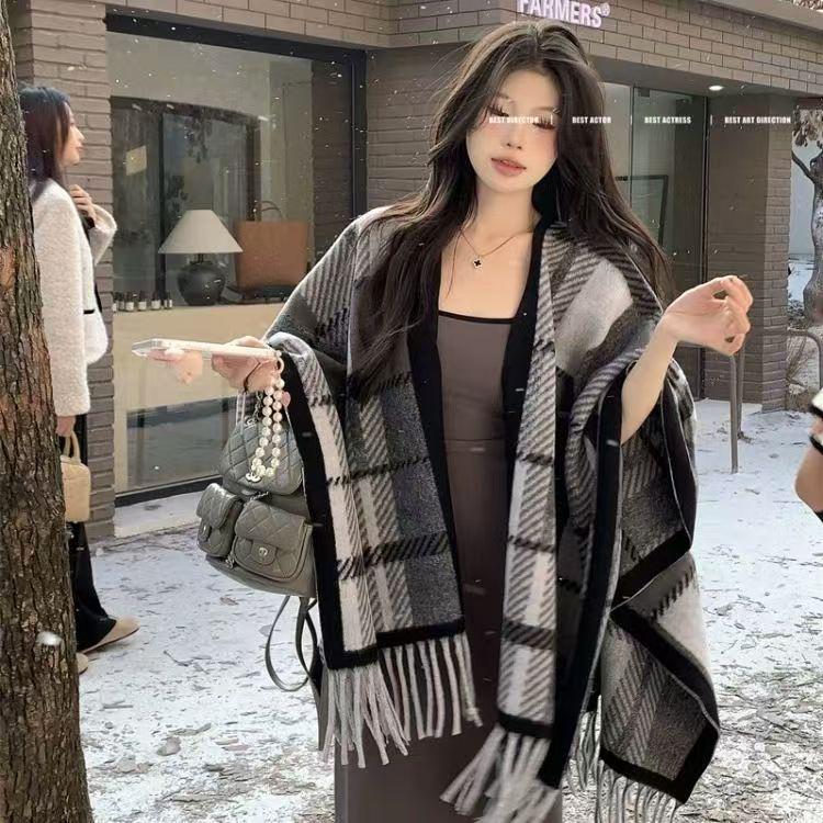 Korean Style Plaid Shawl Coat - Women's Spring/Autumn Cashmere-Feel Tassel Cloak