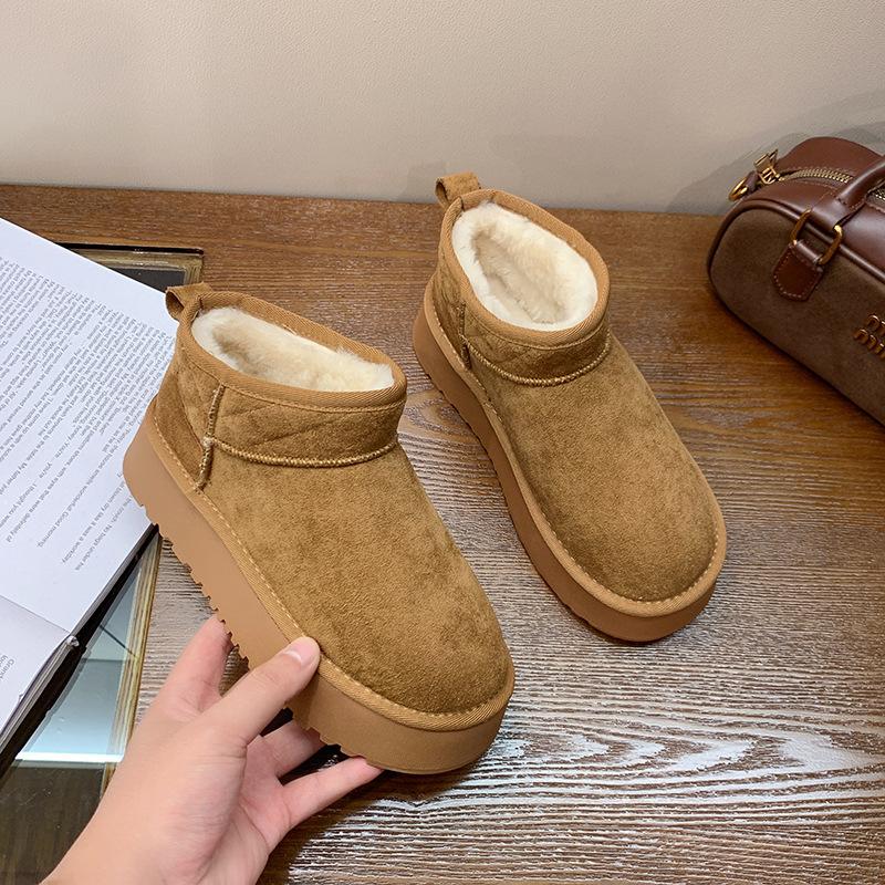 Thick-soled Versatile Snow Boots for Women To Wear Outside the Winter New Warm Heightening Non-slip Waterproof Small Cotton Shoes Large Size