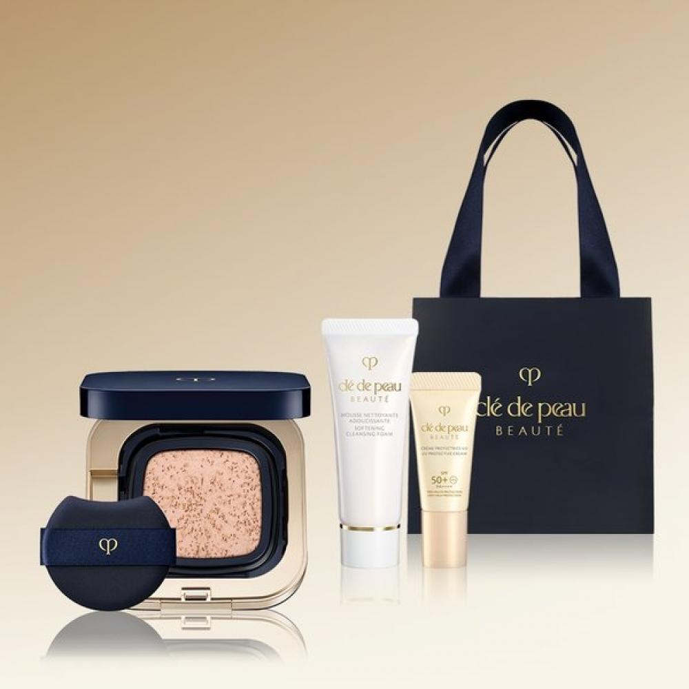 Cl De Peau Beaut Сияющий кушон-тональная основа Dewy Set I10 black