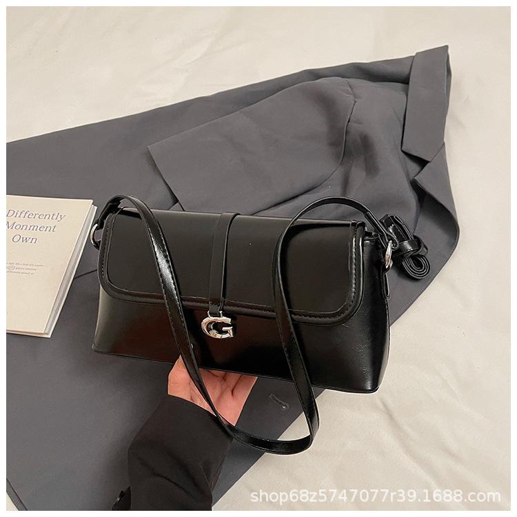Simple and Textured Versatile Shoulder Bag Women's 2025 New Fashion and High-end Commuter Bag Women's Niche Underarm Bag