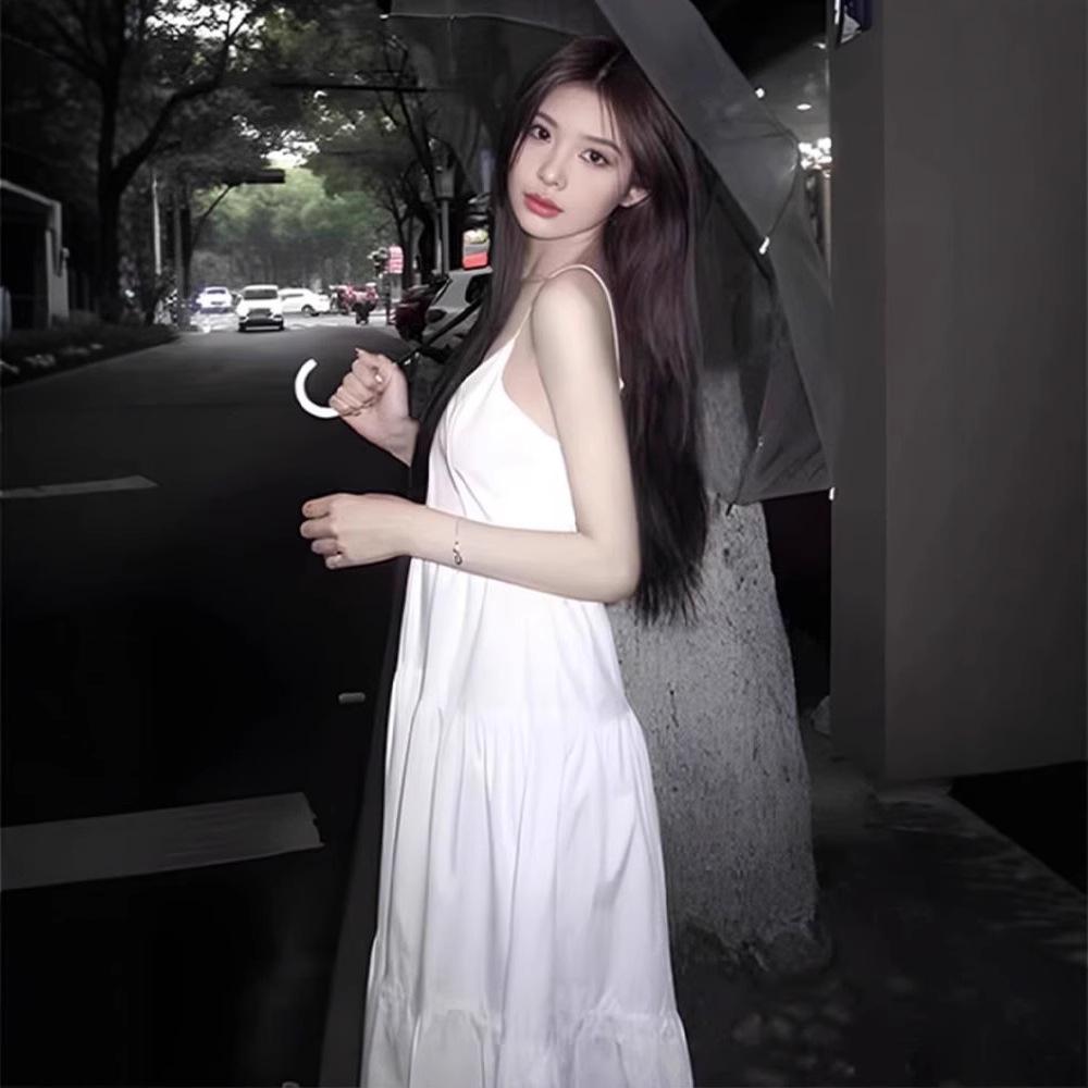White Suspender Dress Women's Summer New Gentle Temperament Niche Design French Beautiful First Love Long Skirt