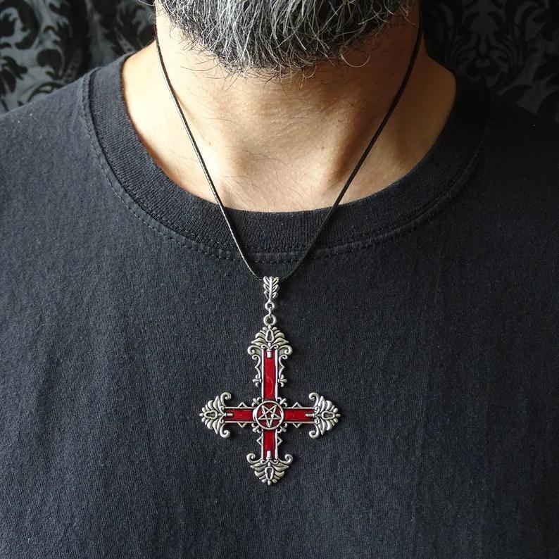 Retro Fashion Ancient Silver Carved Five-pointed Star Symbol Cross Pendant Necklace for Men Women Halloween Exquisite Jewelry