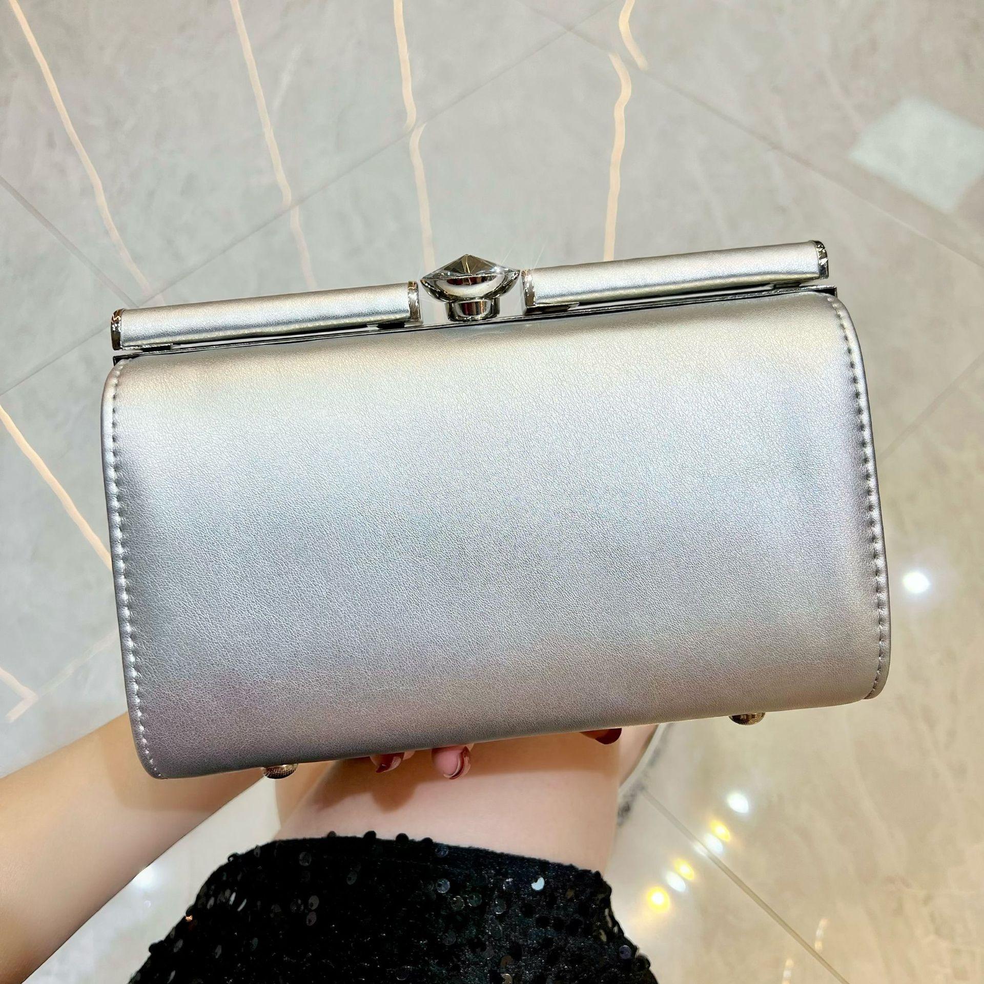 

2025 Luxury Designer Women s Handbags Simple Fashion Bags Fashion Crossbody Shoulder Bags Women s Party Handbags