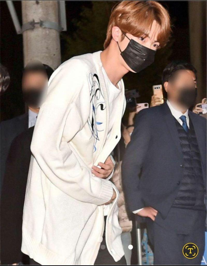 [USED] Official BTS BLACK SWAN Cardigan, Size L