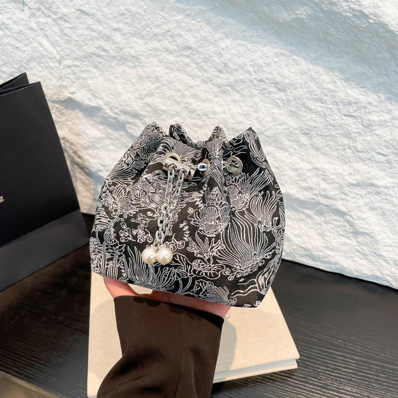 New Chinese style national style women's bag handbag 2025 new bucket small bag simple chain single shoulder oblique span bag