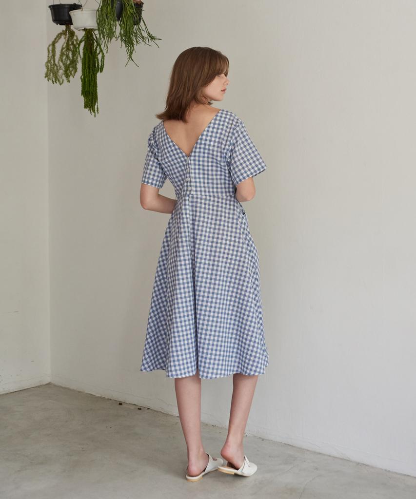 Maneseu Muh V-Neck Dress (2 Colors)