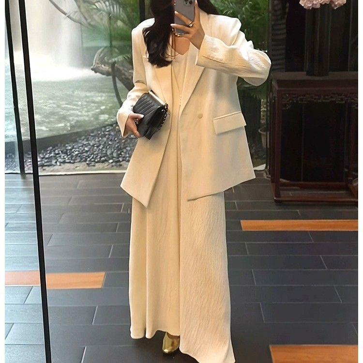 Temperamentvolles zweiteiliges Trägerkleid & Jacken-Set - Figurschmeichelndes Freizeit-Anzug für Damen für Frühling und Herbst