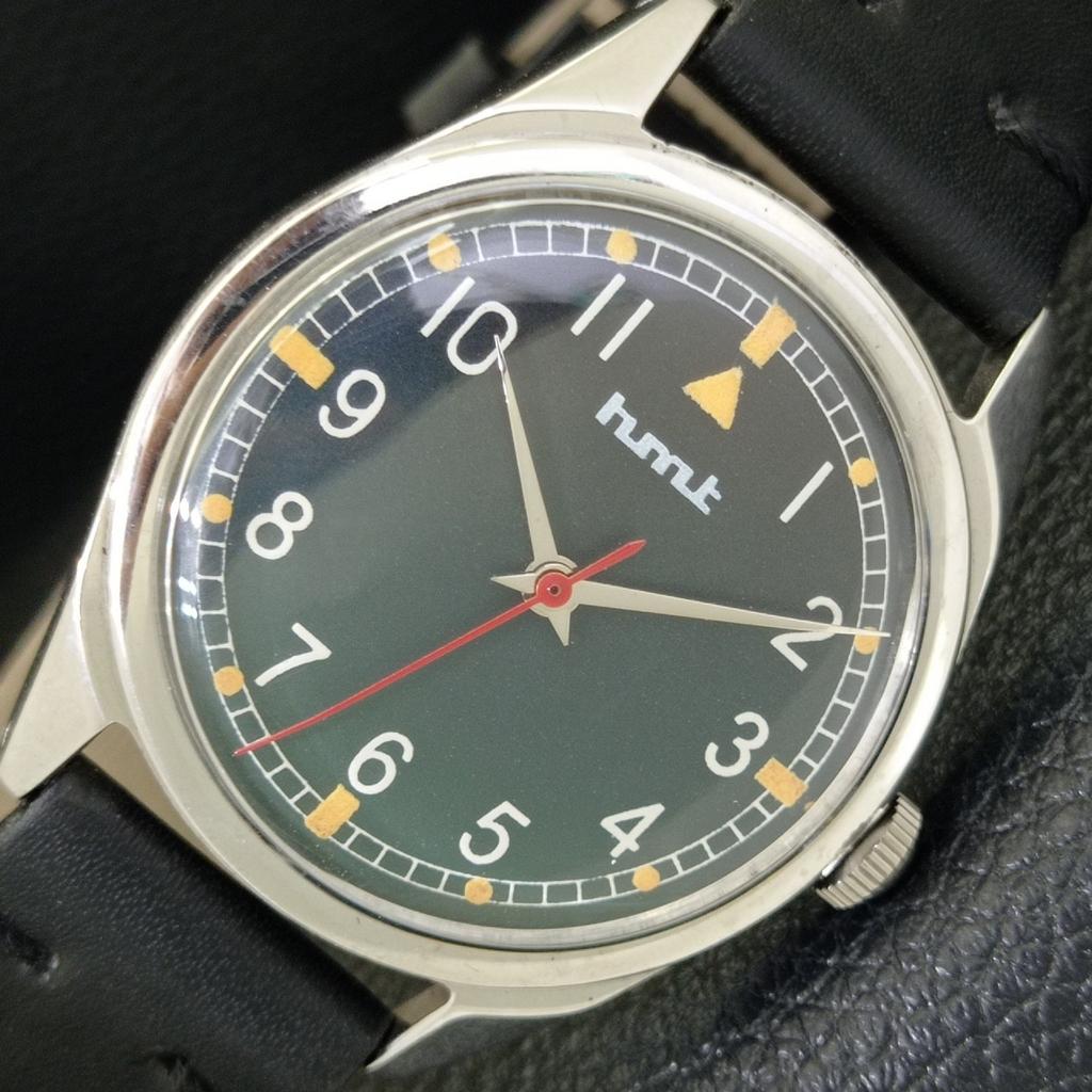 

HMT HAND-WINDING VINTAGE INDIAN MENS BLACK COLOR DIAL WATCH a702808-1 R211-a702808