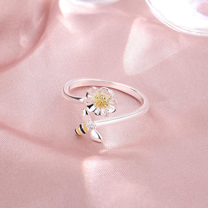 

New Fashion Beautiful Flower Bee 925 Sterling Silver Jewelry Female Simple Sweet Cartoon Opening Rings R400 срібний