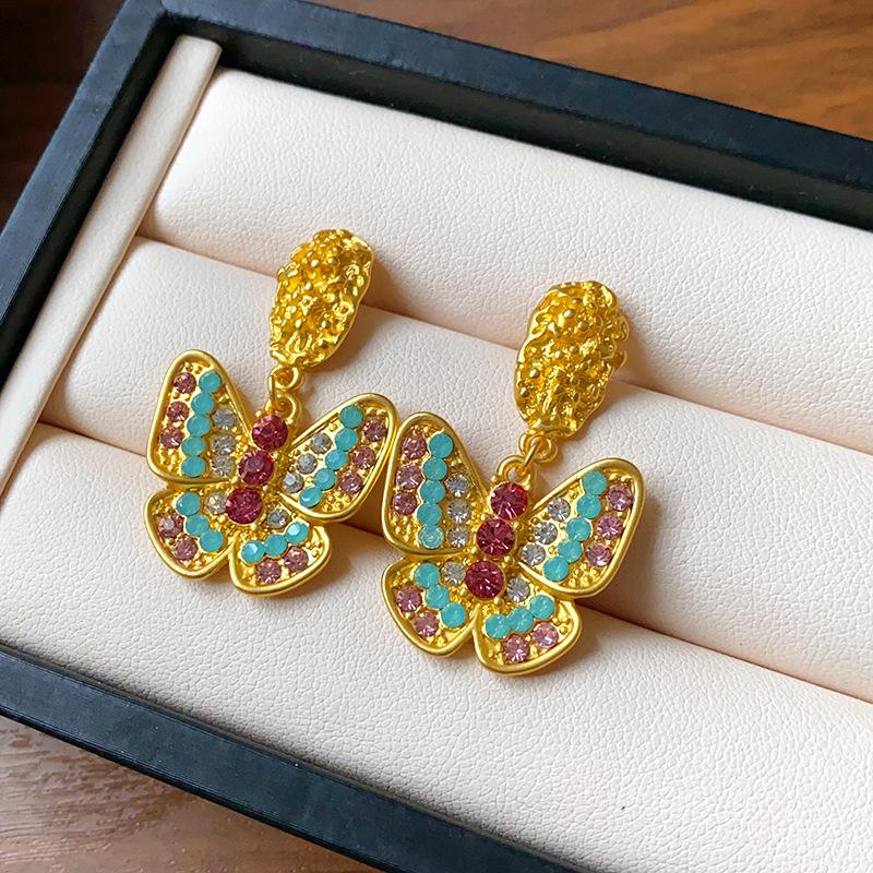 

Medieval vintage earrings Silver needle pleated diamond-set butterfly earrings High-end court style earrings Fashion earrings