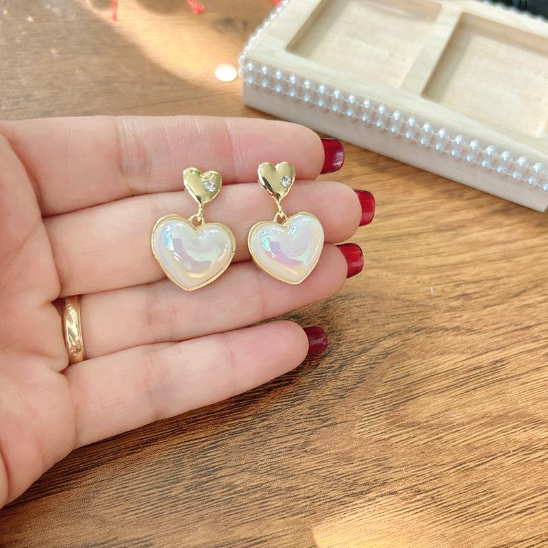 

Серьги-пусеты из серебра 925 пробы в виде сердца с жемчугом - Женский элегантный французский дизайн