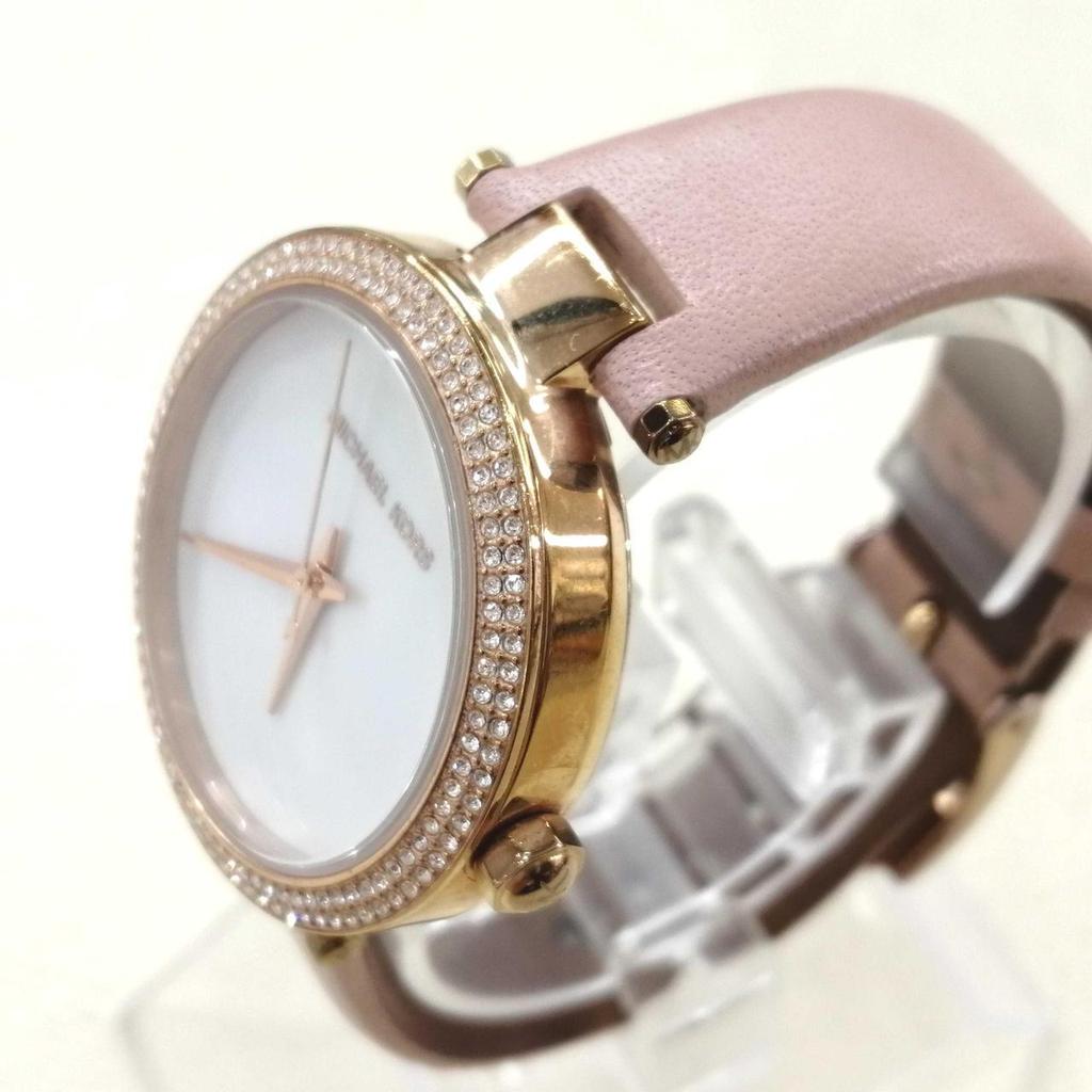 Used MICHAEL KORS MK-2590 quartz watch