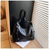 2025 Korean Fashion Large Capacity Crossbody Tote - Retro Autumn/Winter Women's Bag