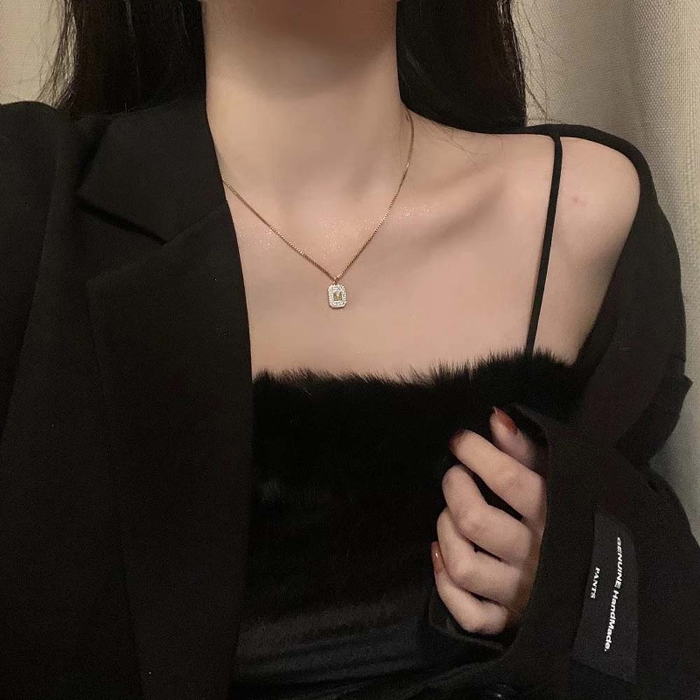 Crystal Pendant Girls Women Fashion Jewelry Zircon Clavicle Chain Titanium Steel M Letter Necklace