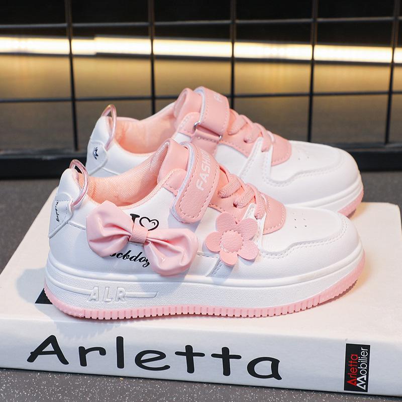 2026 Girls' Versatile Leather Breathable Non-Slip Soft Sole Shoes