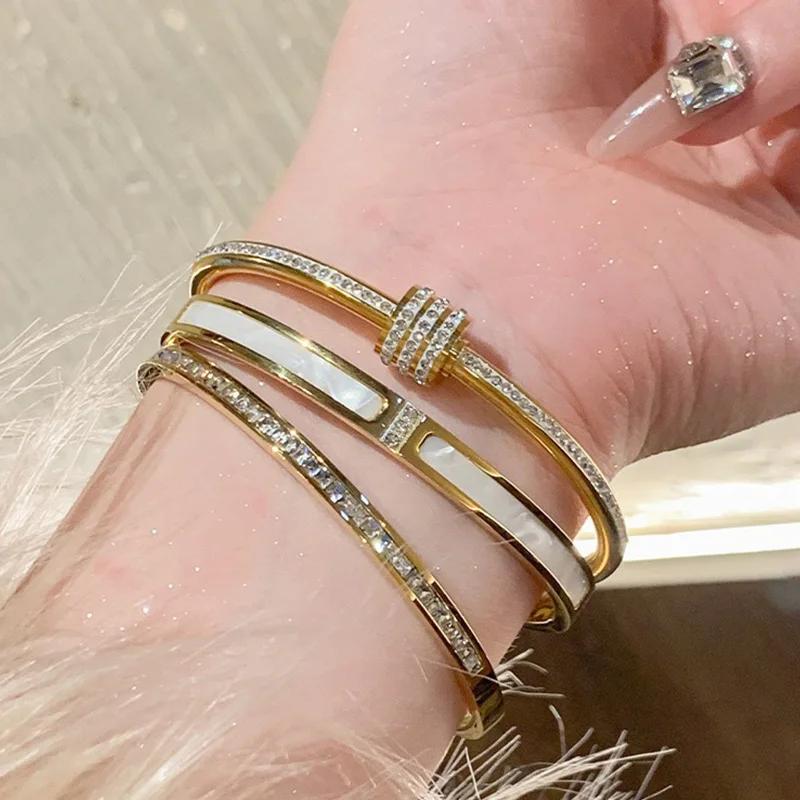 Titanstahl Gold Silber Farbe Armreifen für Damen Mädchen Trend Wasserdicht Schmuck Luxus Funkelnder Zirkon Armband Armreif