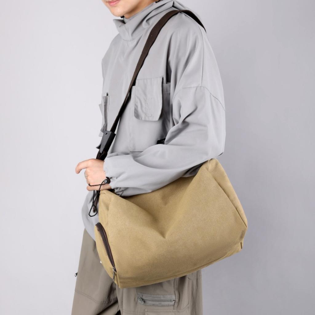 Men's and women's same messenger bag Women's casual simple canvas Tooling luggage bag Sports belt shoes warehouse fitness yoga bag