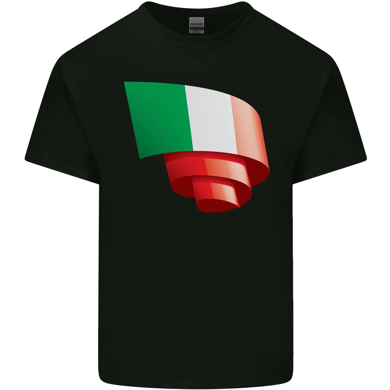 

Curled Italy Flag Italians Day Football Kids T-Shirt Childrens M