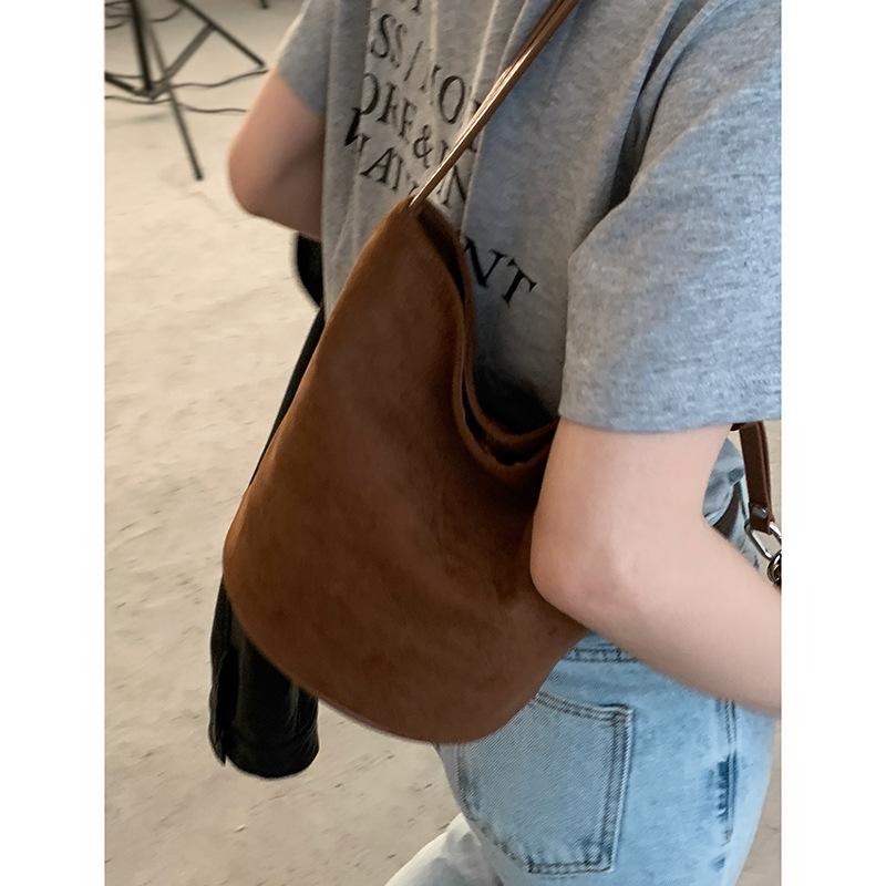 

Сумка подмышку класса люкс, замшевая сумка-ведро большой вместимости, простая сумка на одно плечо