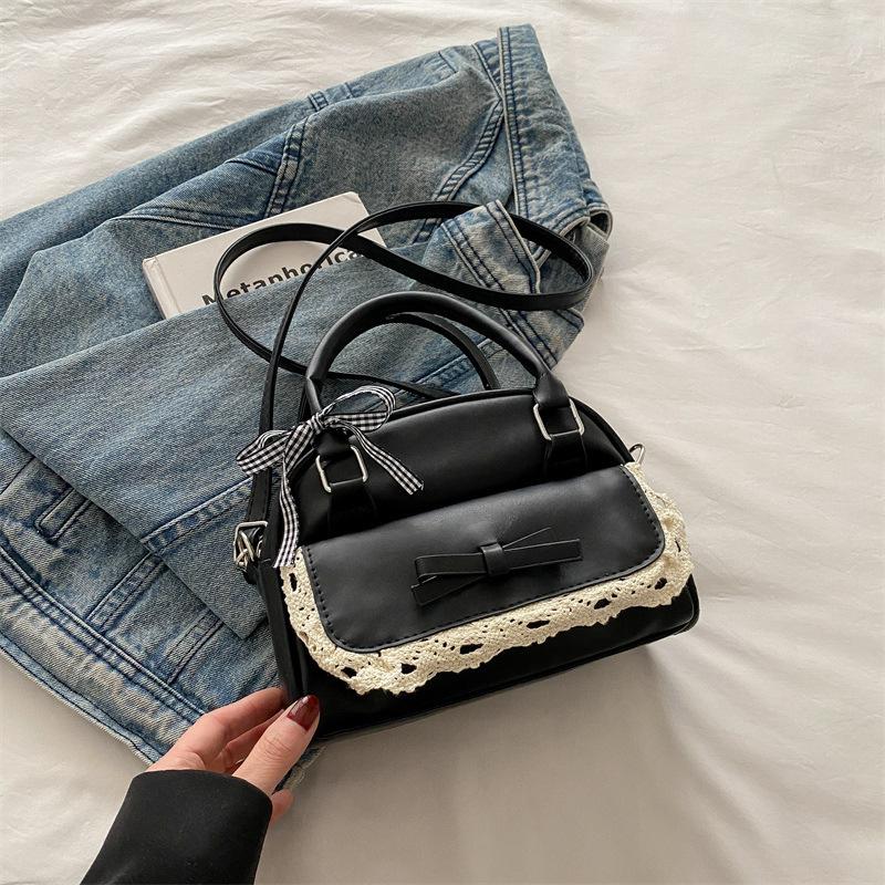Super Fire Portable Small Bag Women's 2025 New Lace Splicing Retro Women's Shoulder Messenger Bag Commuter Small Square Bag