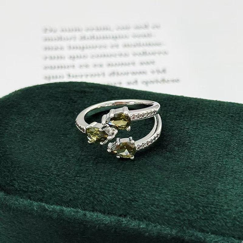 Green~ Lucky Grass Olive Green Four-Leaf Clover Zir*****Pen Ring Super Flash Light Luxury Stacked Ring