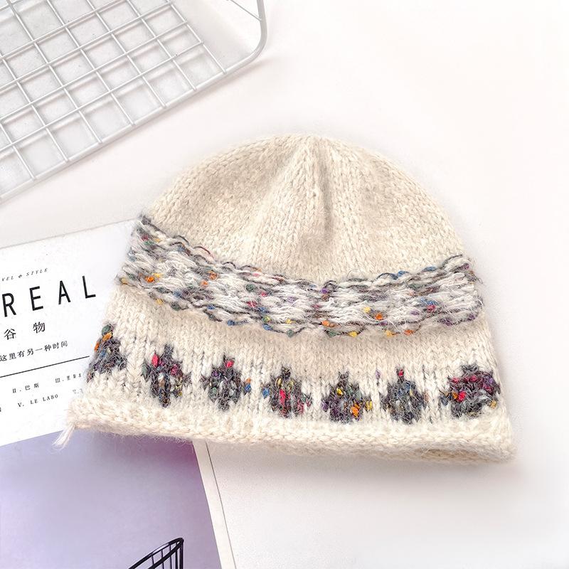 New Wool Beanie Hat for Women in Autumn and Winter Small Fair Island Split Knitted Hat Simple Temperament Warm and Piled Hat