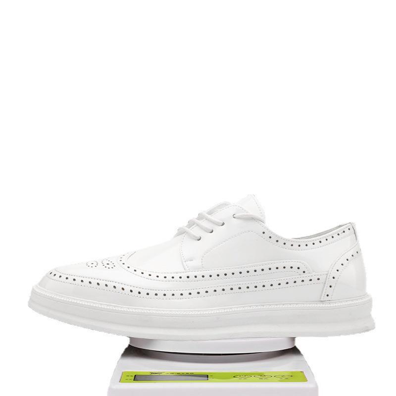 Men's Retro British Style Breathable Brogue Leather Shoes with Thick Soles In White