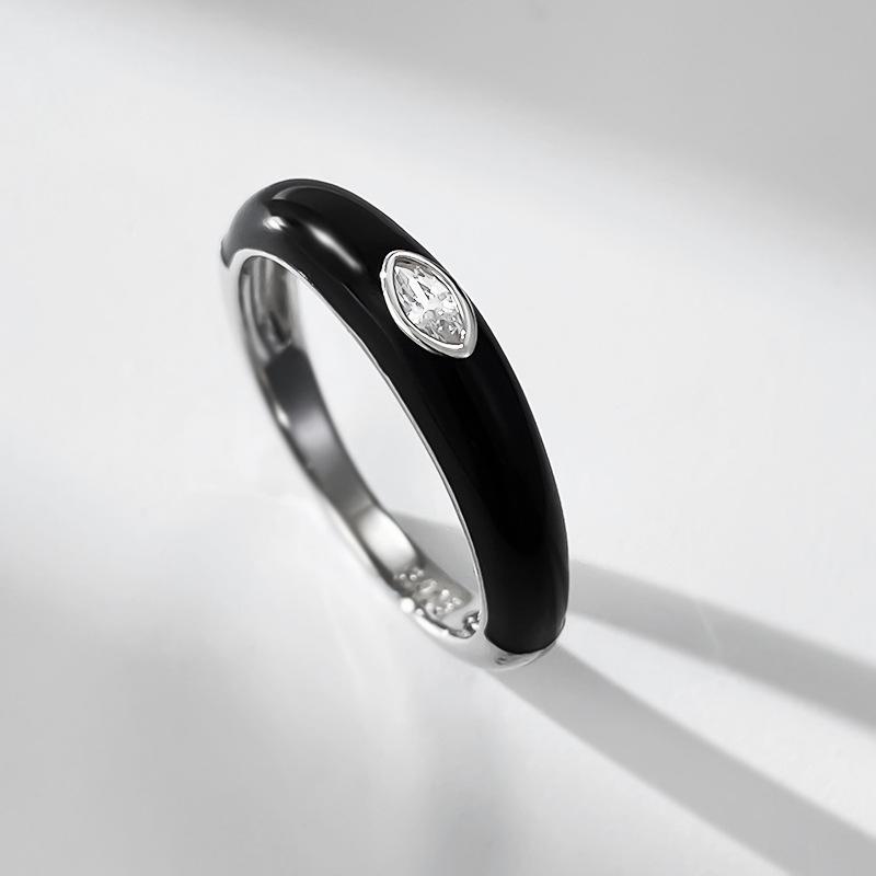 

Кольцо S925, штабелируемое, подходящее, с черной эпоксидной смолой — Европейский и американский INS стиль Size 9