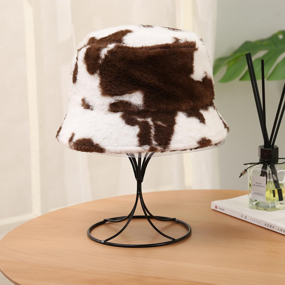 Autumn and Winter Bucket Hat Season Lamb Plush Ear Protector Hat Cute Cow Pattern Show Face Small Bucket Hat