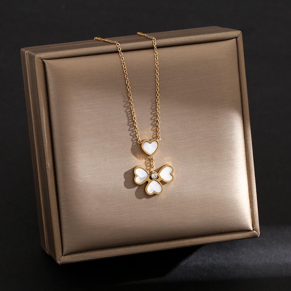 Elegant Gold-Plated Chinese-Style Four-Leaf Clover Necklace with Imitation Hetian Jade Pendant for Women