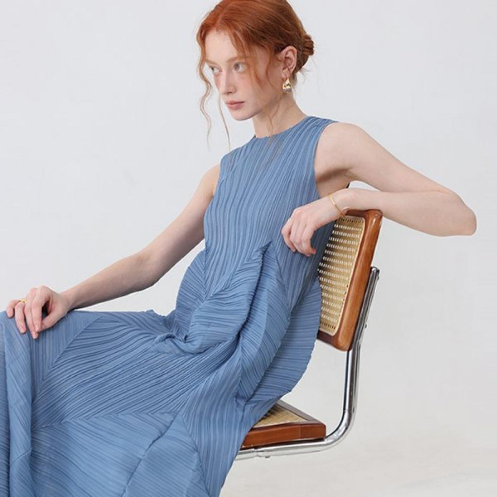 

Plitzmood Alu Nashi Long Pleats Dress FREE/BLUE