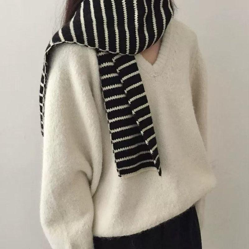 Women's V-Neck Loose Knit Pullover Sweater - Korean Autumn/Winter Style