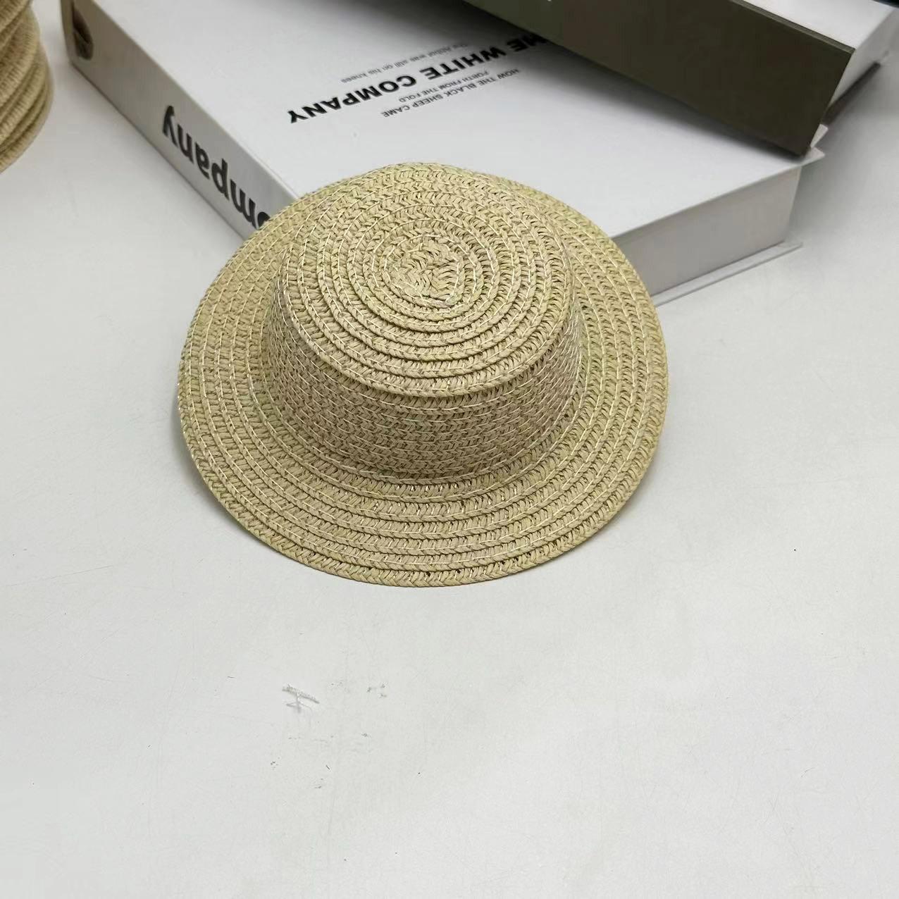 

Cats Dogs Cute Straw Hats Pet Travel Sunscreen Taking Photos Hand-woven Mini Hats Pet Creative Decoration Products Accessories