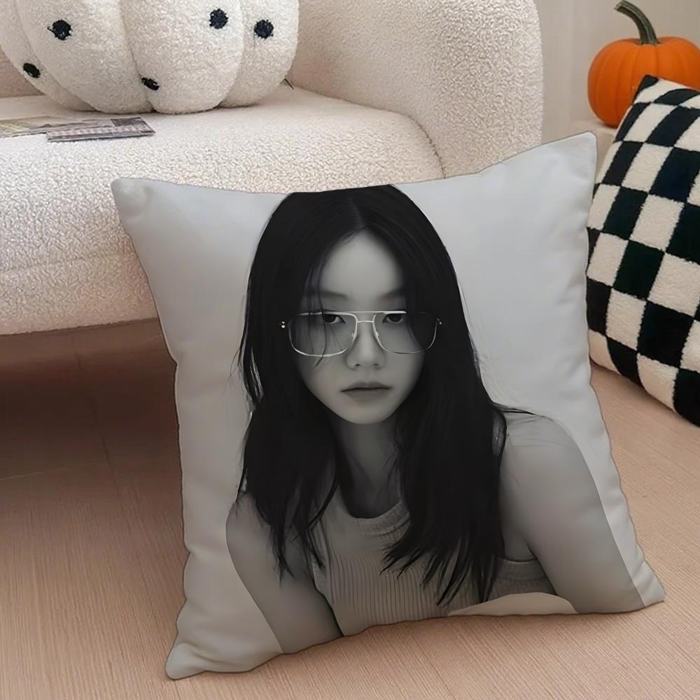 singer bubbly LLee Hyeri Cushion Cover Throw Pillow Cover Hidden Button Durable Polyester Chair Cushion