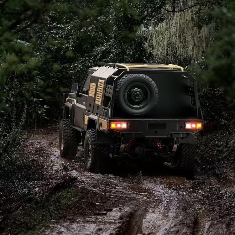 1:12 Scale Off-Road 4WD RC Climbing Car Model MN82S