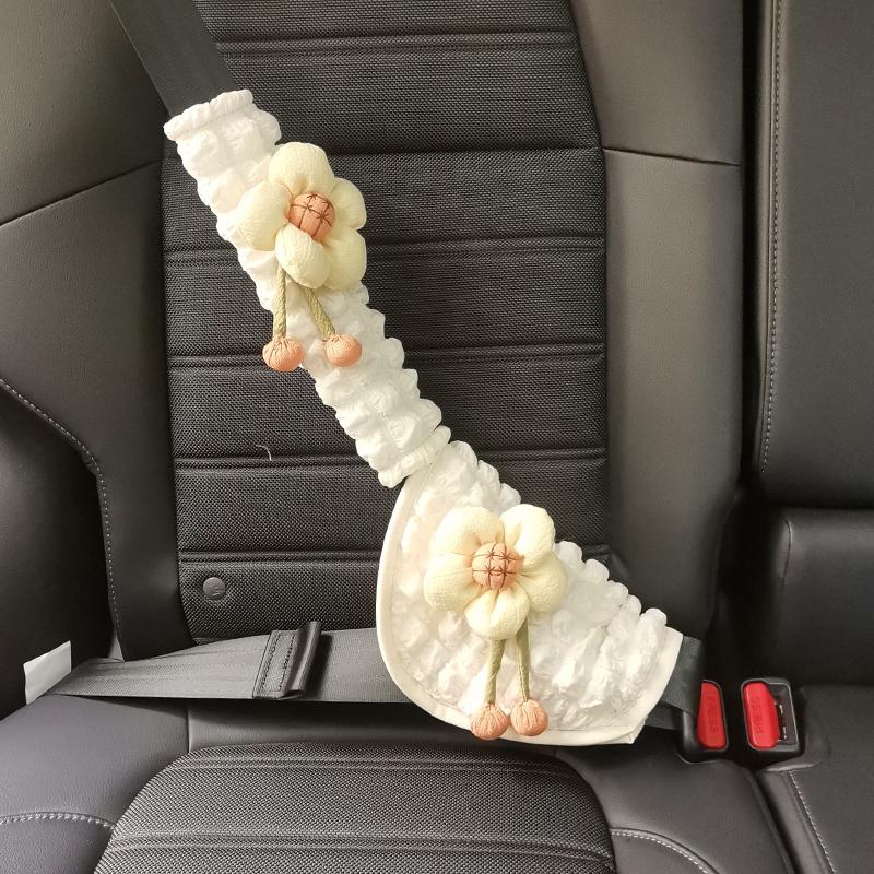 2PCS Cute Cartoon Bow Cloud Car Seat Belt Cover For Children Auto Seatbelt Adjuster Cases Shoulder Pad Protector Car Accessories
