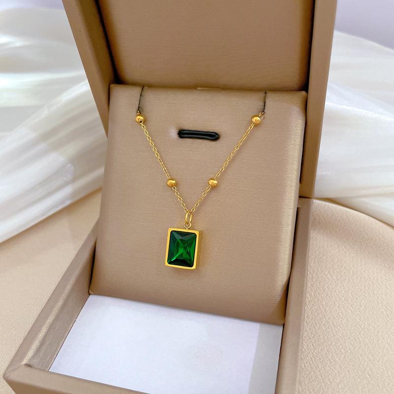 Square Emerald Minimalist Furnace Real Gold Necklace Female Collarbone Chain Accessories