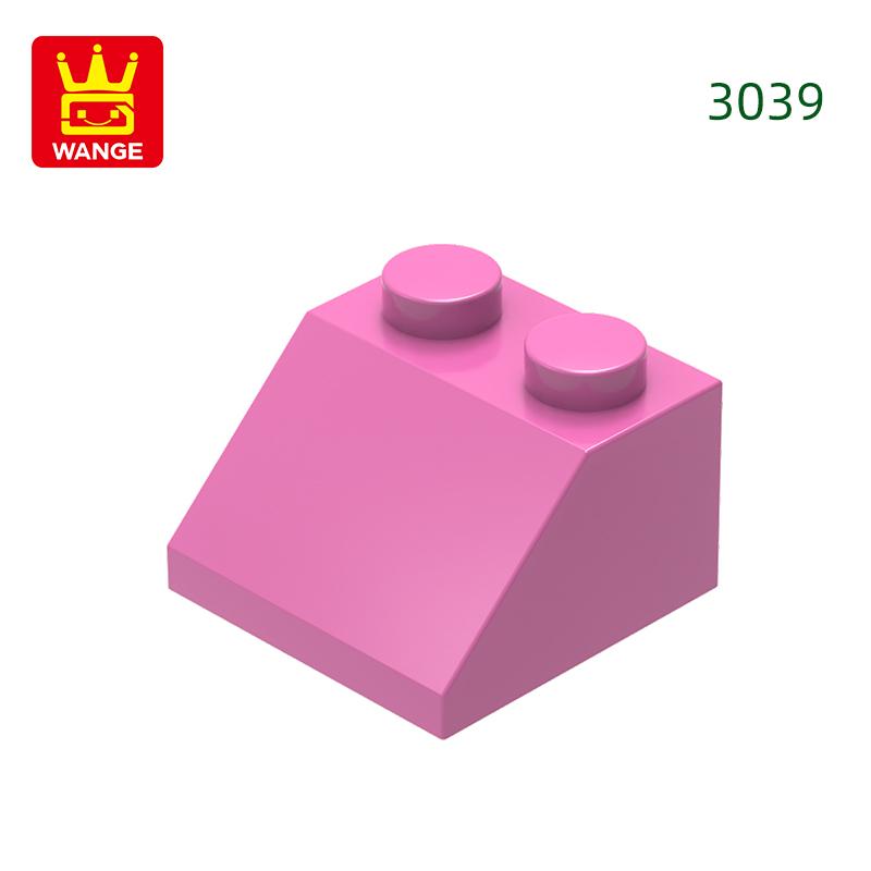 

non-toxic 94Pcs/Lot 3039 Inclined 2x2 Building Blocks Moc Slanted Parts Compatible with Bricks DIY Children Toys Assembly Gift Box about 94pcs
