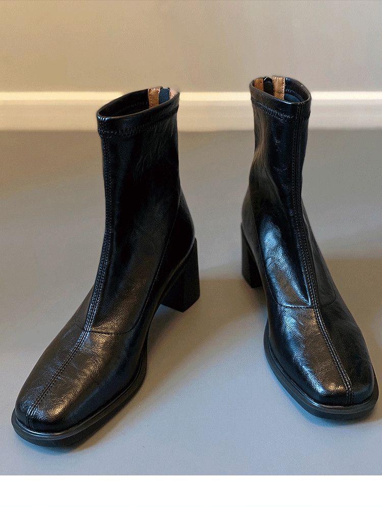 Women's 2025 Retro Slimming Leather Ankle Boots - Chunky Heel, Thick Sole, Versatile Martin Boots for Small Sizes