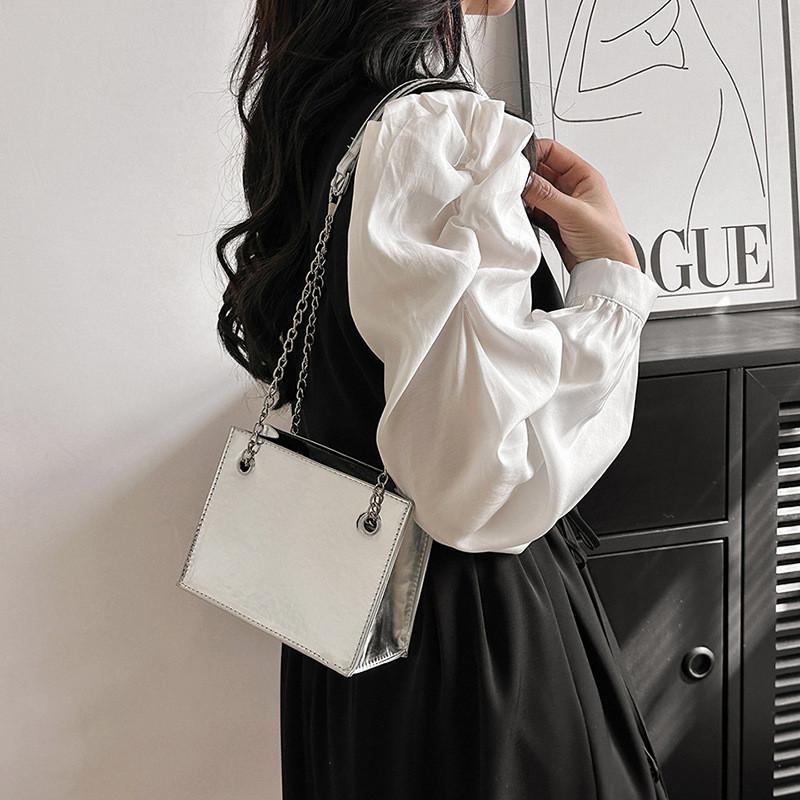 Chic Casual Crossbody Bag 2023 Summer Stylish Trendy Large Capacity Tote Bag For Women